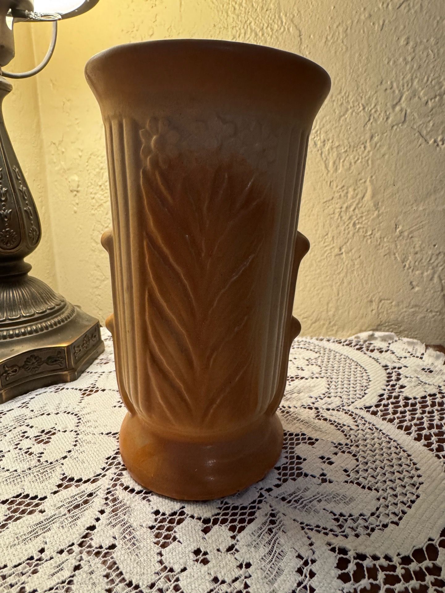 Robinson Ransbottom Vase (brown)