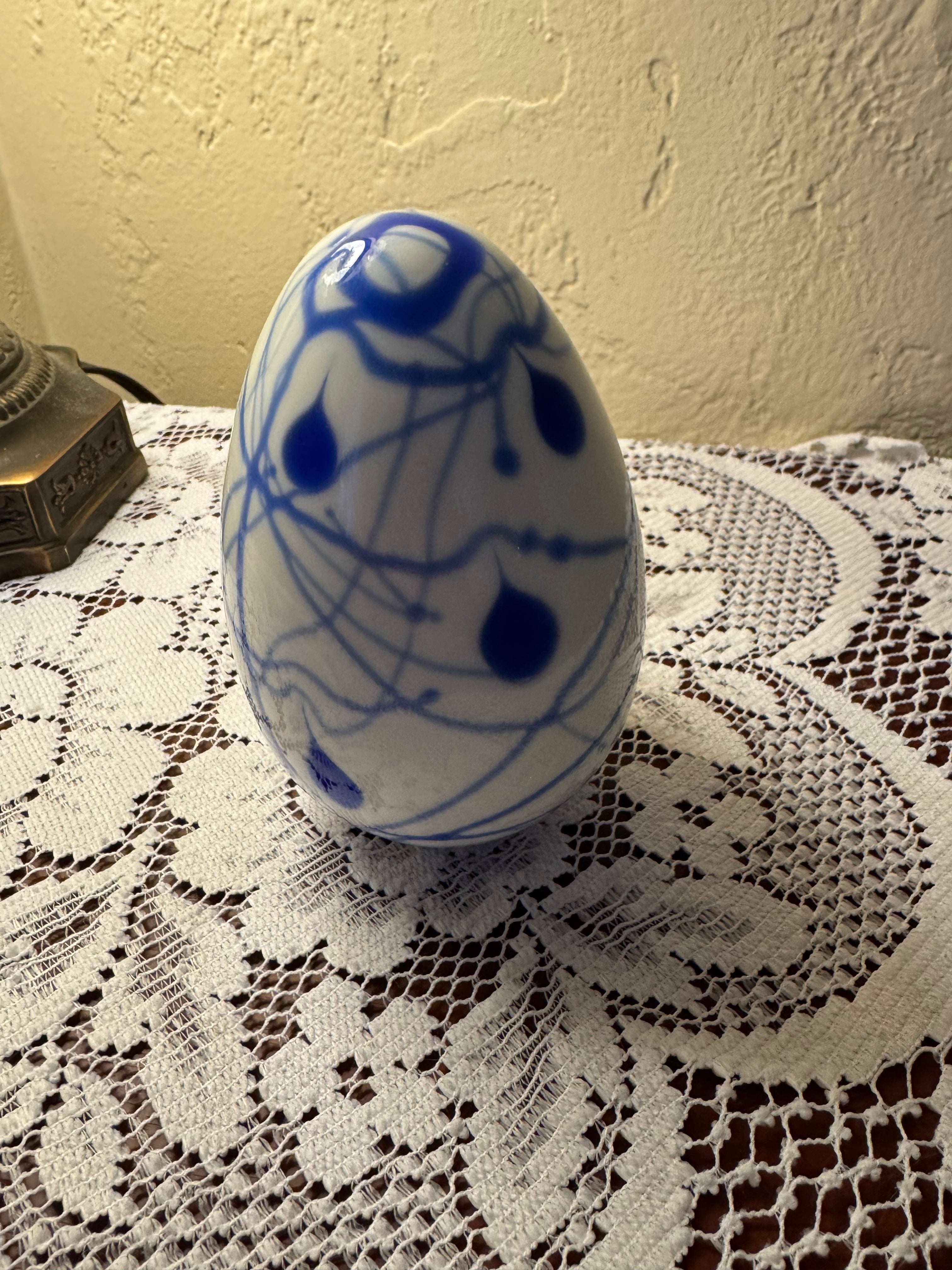 Fenton Tear Drop Egg