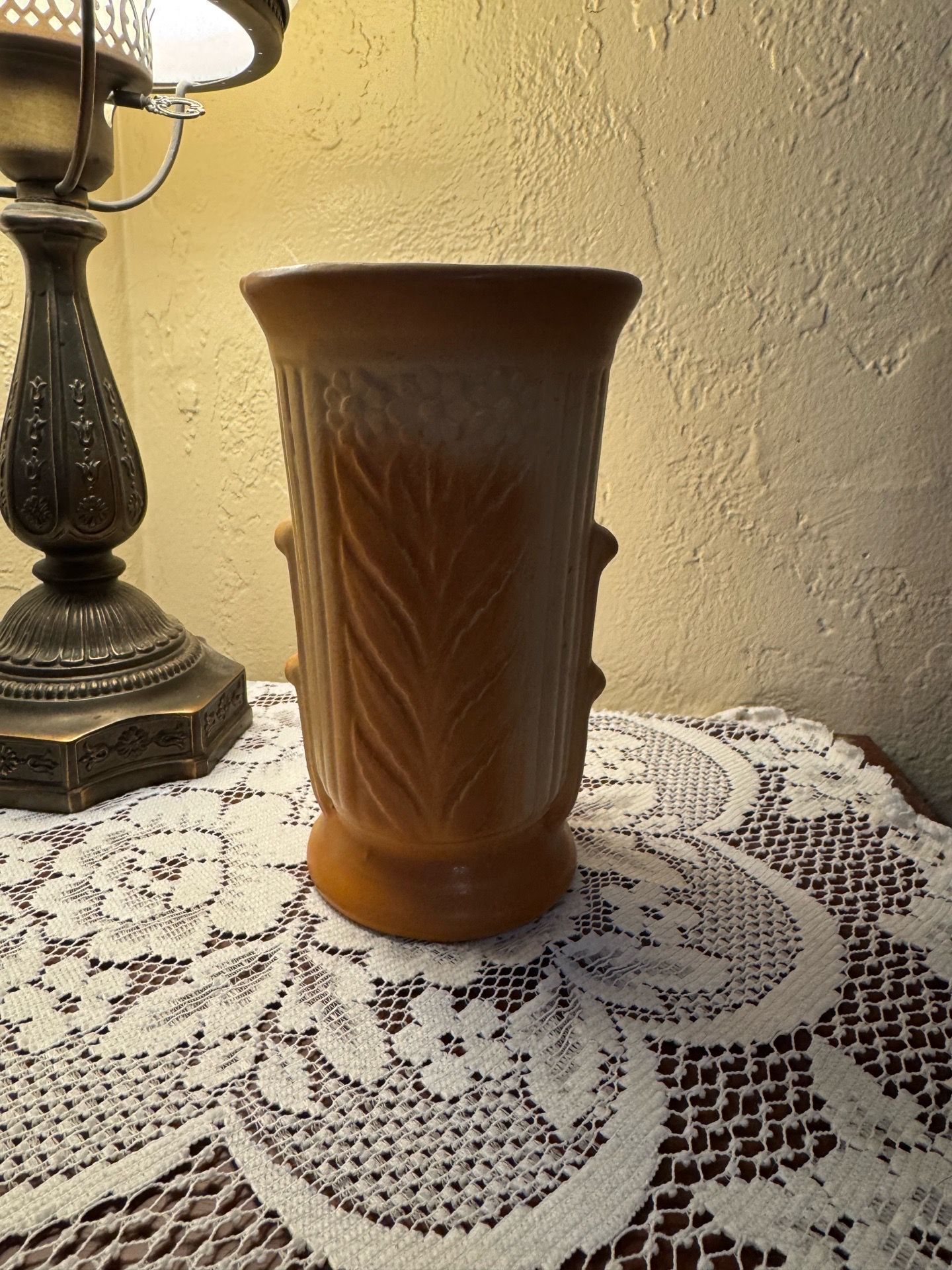 Robinson Ransbottom Vase (brown)